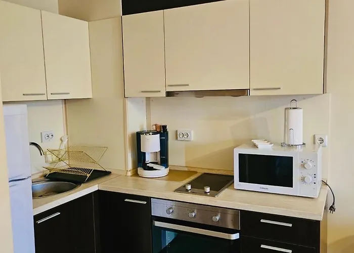 7 And 2 Quietly And Peaceful Place To Relax Апартамент