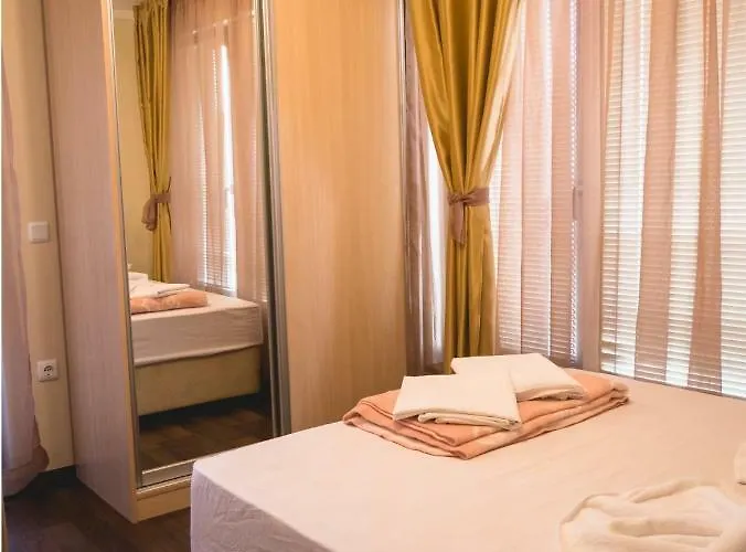 7 And 2 Quietly And Peaceful Place To Relax Апартамент