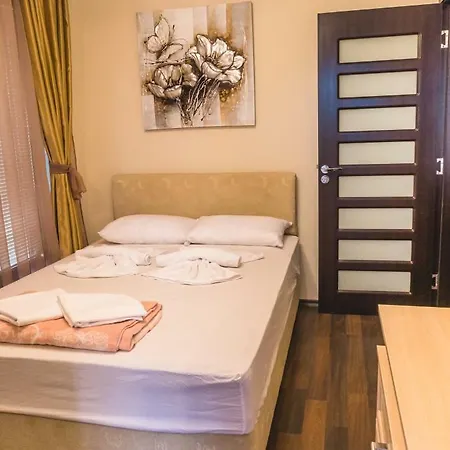 7 And 2 Quietly And Peaceful Place To Relax Appartement Sozopol